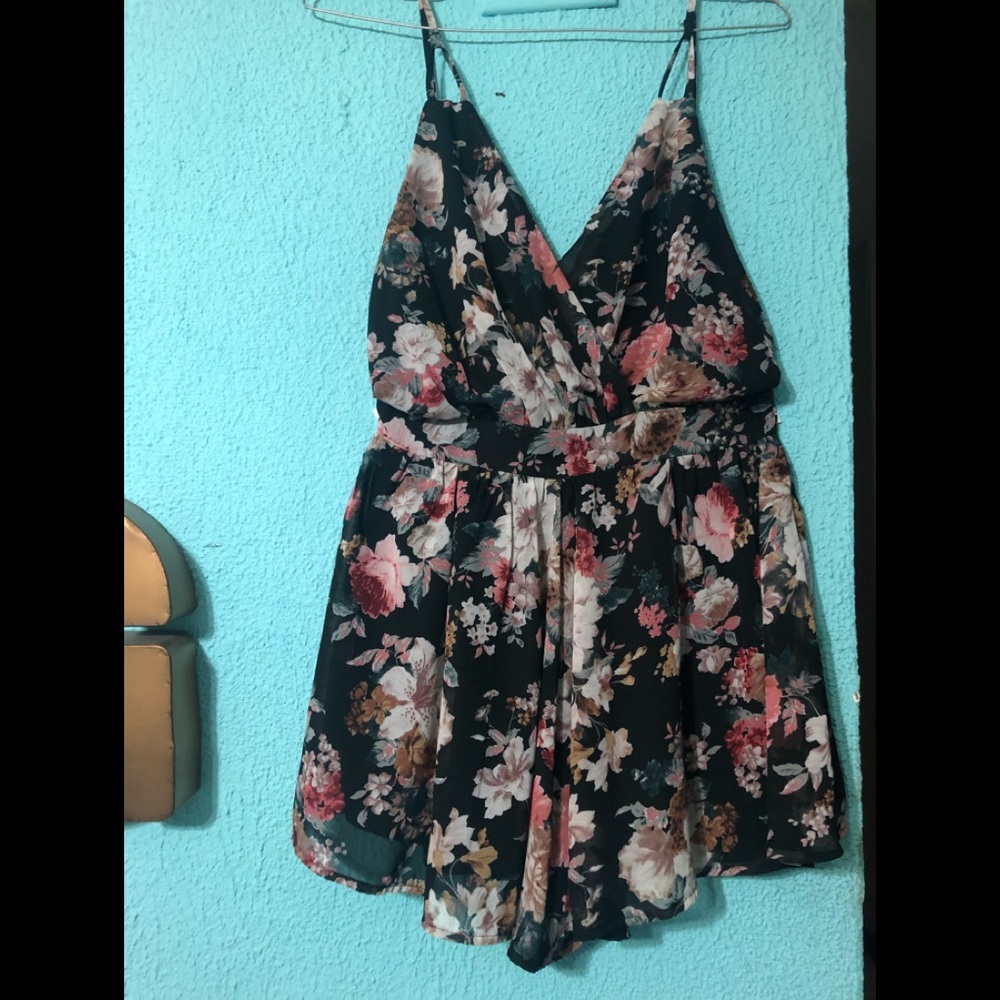 Backless Floral Print Romper